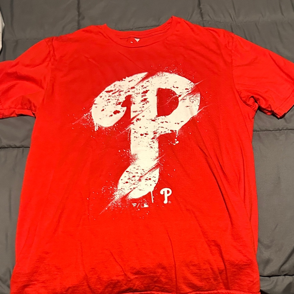 Red Phillies Men's T-Shirt